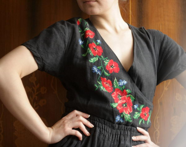 Женский комбинезон - Ткань - льон,техника - крестик.