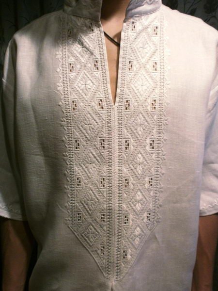 Мужская рубашка - Мужская рубашка,ткань льон  Мужчина должен выглядеть опрятно и комфорт в образе играет не последнюю роль. Стильные рубашки, брюки, шорты с натурального льна позволят  дышать телу в любую погоду и приятные ощущения от соприкосновения с природой не оставят вас равнодушными